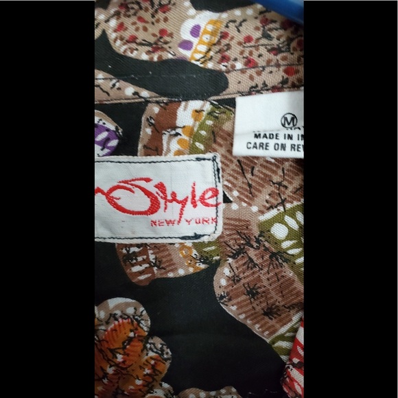 NWT inStyle New York button down - Picture 8 of 8